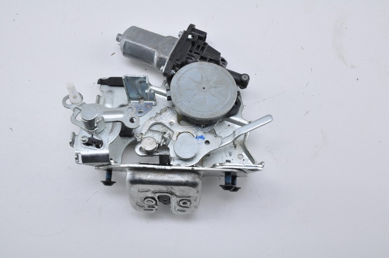 DODGE GRAND CARAVAN Liftgate Tailgate Power Lock Actuator OEM 2009 - 2018 *
