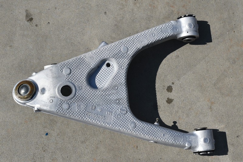 2014-2019 CORVETTE C7 REAR LEFT DRIVER SIDE LOWER CONTROL ARM *20965285 USED*
