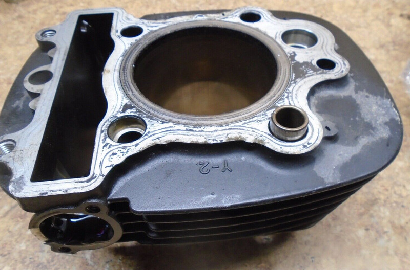 2000 Yamaha XVS650 XVS 650 A V Star Engine Front Cylinder Jug Barrel 00 Vstar