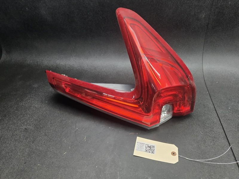 Right Outer Tail Light 2019 Honda CR-V 33500-TLA-A01 2017 2018