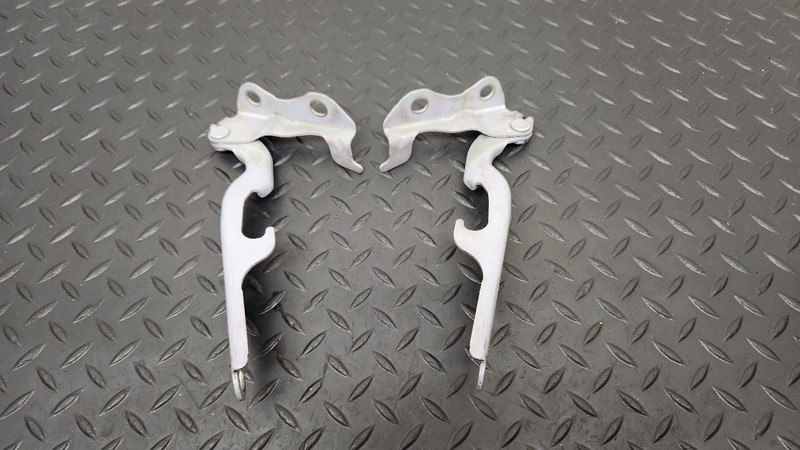 00-06 Toyota Tundra Hood Hinges Pair Silver OEM 53410-0C010