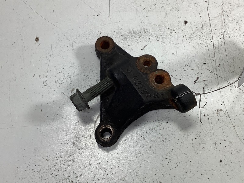 97-01 Honda Prelude Engine Bracket OEM