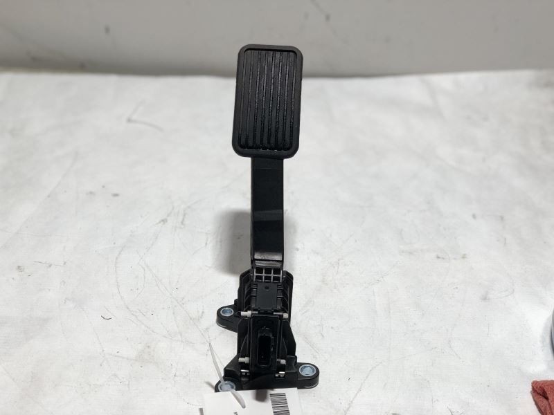 2018-2019 HONDA ACCORD ACCELERATOR GAS PEDAL 18078