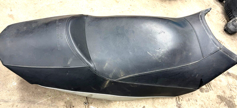 Yamaha Snowmobile Vector Nytro Seat 8ES-24710-30-00