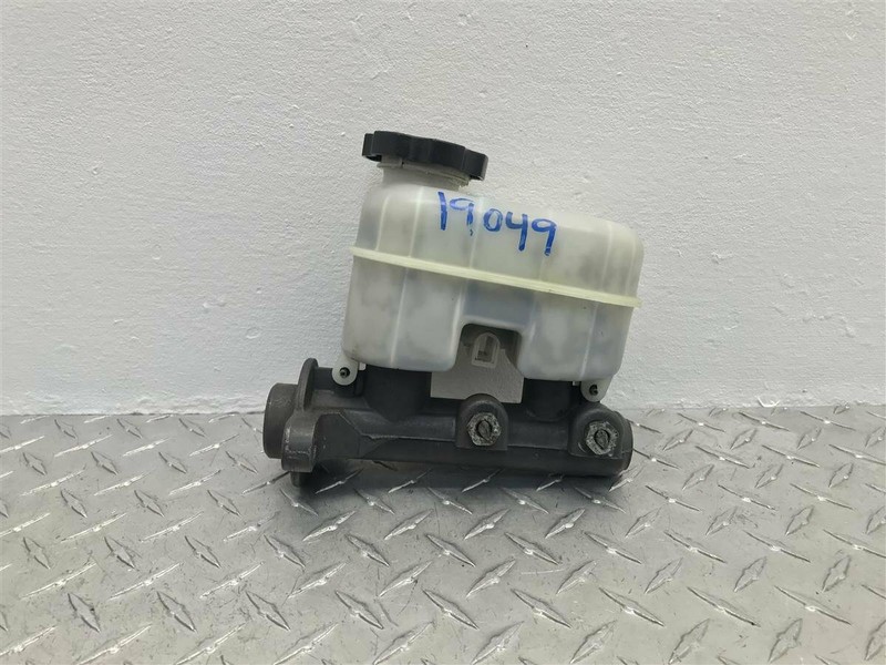 00 01 02 03 04 05 CHEVROLET S10 BLAZER BRAKE MASTER CYLINDER OEM 541-01088