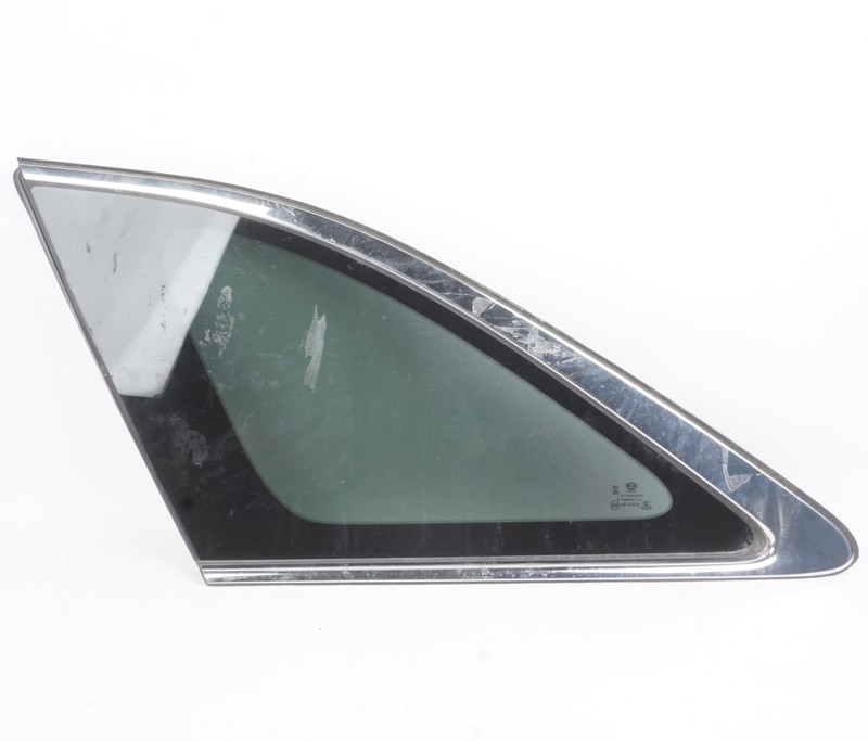 2016 - 2020 Kia Sorento Lx Rear Left Side Quarter Window Glass OEM