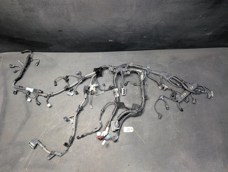 Engine Wiring Harness 2021 Toyota RAV4 82121-0R521 2020 2022