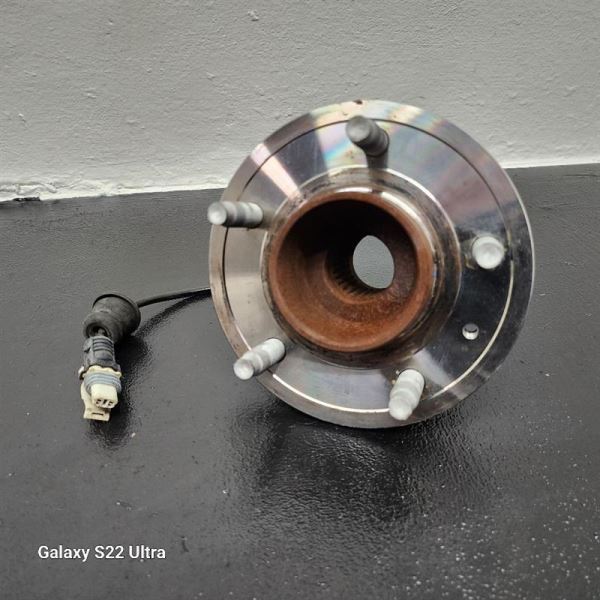 10-17 Chevrolet Equinox Rear Hub Wheel Bearing OEM 25979186