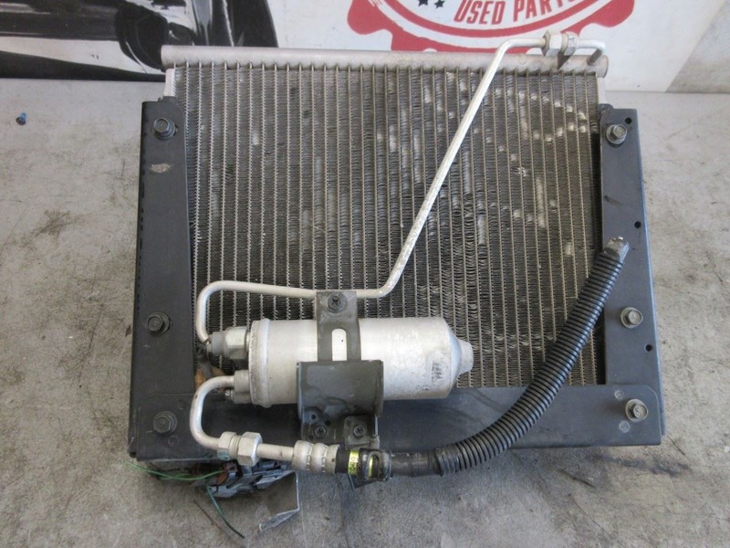 Nissan UD3300 A/C Condenser Assembly 92100-30Z1B