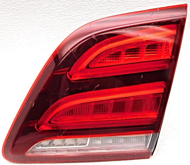 OEM Mercedes-Benz GLE-Class SUV Right Passenger Gate Mounted Tail Lamp -Trim Peg