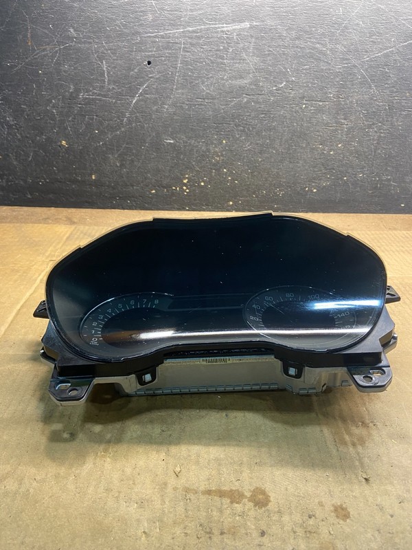 2013-2013 Lincoln Mkz Speedometer Instrument Cluster Gauges Y4561 DG