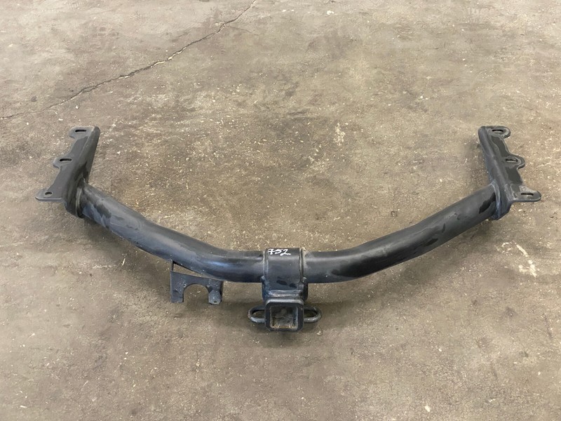 2016-2018 HONDA PILOT REAR BUMPER TOWING TRAILER HITCH OEM LOT752