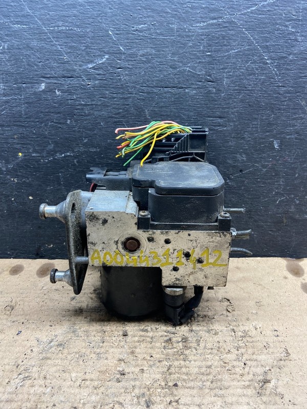 2001 to 2003 Mercedes CLK320 CLK55 ABS Anti Lock Brake Pump Q1457 DG