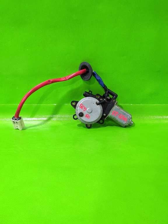 03-06 INFINITI G35 SDN PASSENGER RIGHT FRONT WINDOW MOTOR OEM 4421-23