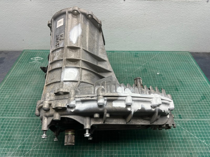 11-17 Volkswagen Touareg 3.6L V6 TRANSFER CASE OEM