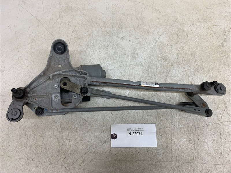 ⚡️17-22 Tesla 3 Front Windshield Wiper Linkage and Motor 1076725-00-F 22076 S22