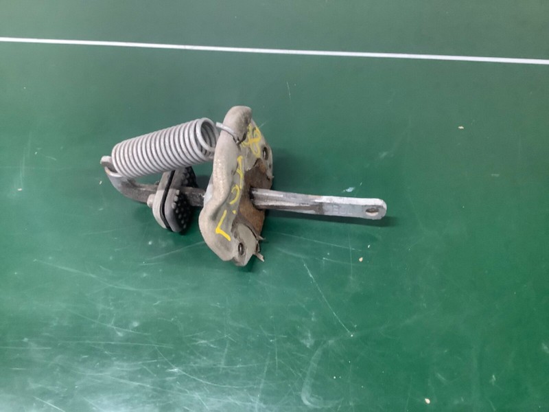 86-89 Accord 2 Dr, 3Dr, L/R Door Stopper Checker Detent Stop Used OEM