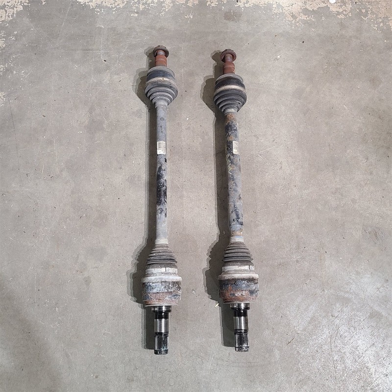 10-15 Camaro SS Shaft LH RH Rear Axle OEM Shafts Shaft Pair Aa7458