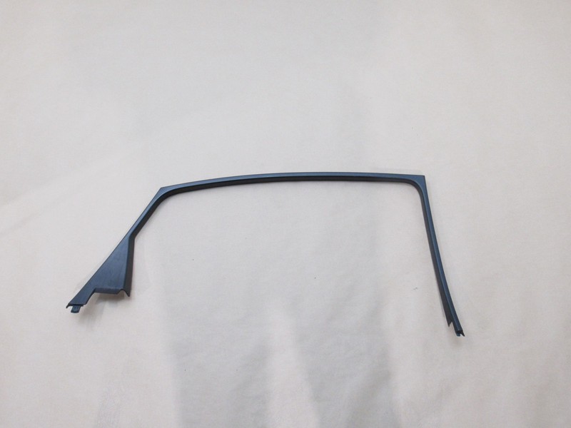 Genesis G80 2017 Rear Left Driver Door Window Frame Molding Trim Cover 16-20 |