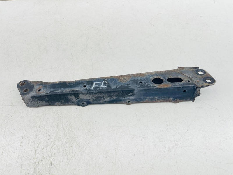 2011-2014 Lexus CT200h Front left Subframe Lower Support Brace Bracket OEM