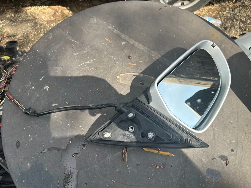 09-11 AUDI A6 S6 OEM LH DRIVER SIDE DOOR MIRROR - SILVER