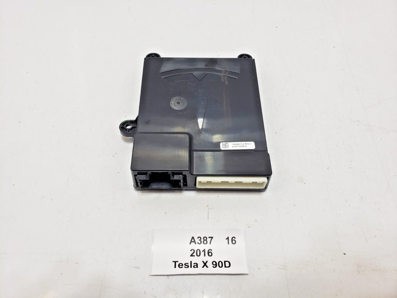 ✅ 2016-2023 OEM Tesla Model XRear Seat Control Module Computer