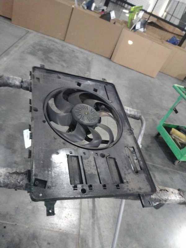 2013 Volvo 60 Series Engine Cooling Fan Motor OEM Good Condition 119K Miles