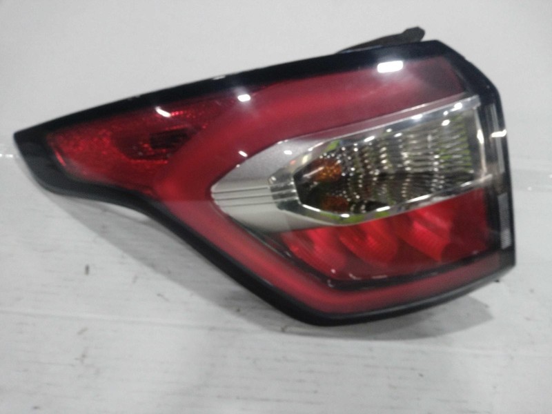 2017 Ford Escape Left Tail Light Assembly Silver OEM 643176 89K Miles