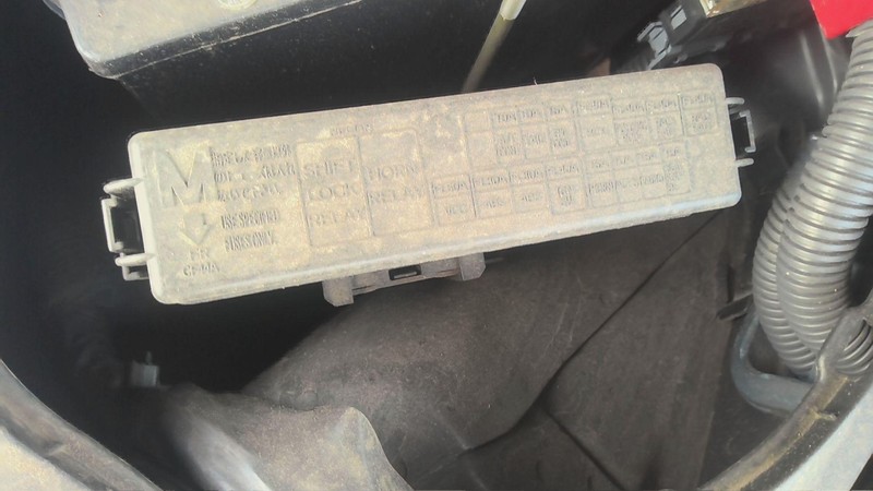Engine Fuse Box NISSAN 350Z 07 08 09
