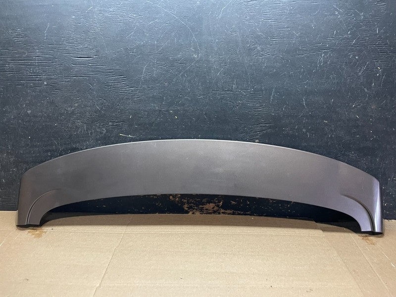 2013 to 2018 Hyundai Santa Fe Rear Spoiler W/3rd Brake Light Oem Y9244 DG