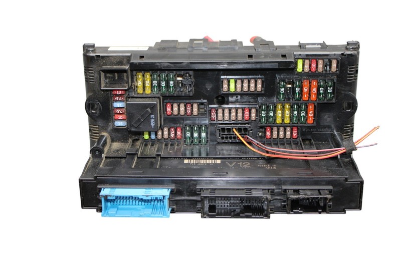 10-15 BMW F12 F10 F07 550I 535I Front Power Distribution Fuse Box 9210861-01 Oem