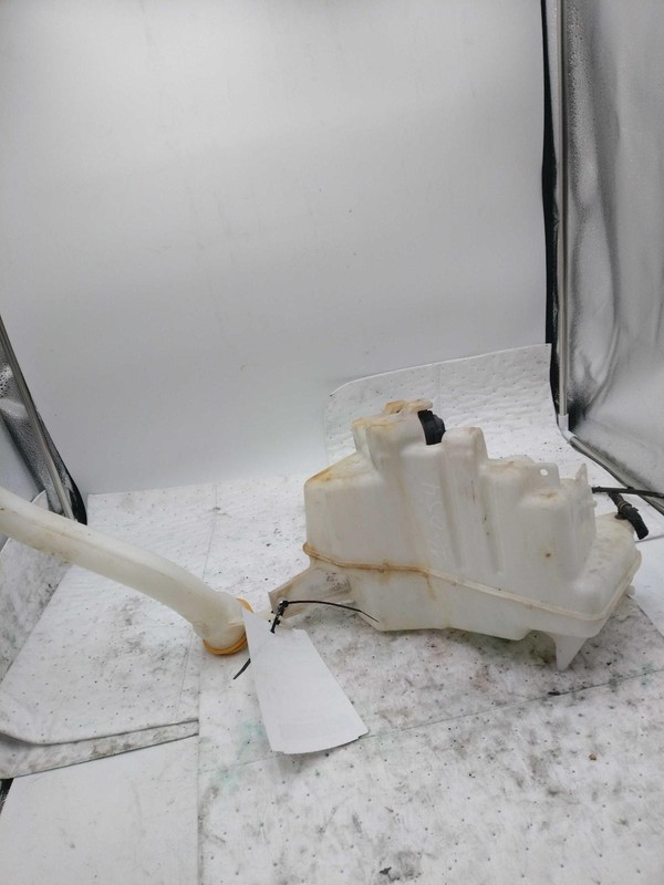 2015 Subaru Legacy Washer Fluid Reservoir OEM 2.5L Red 118K Miles