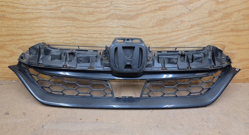 2017 2018 2019 HONDA CR-V CRV EX EX-L Front Bumper Upper Grille OEM