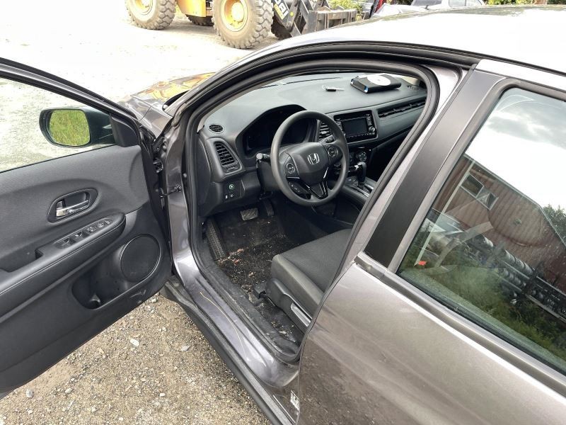 2016-2022 HONDA HR-V LEFT A-PILLAR GRAY PC:NH797M 1.8L AT AWD 10K -LX- 58164