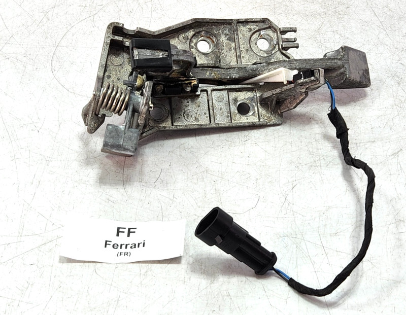 ✅ 11-16 OEM Ferrari FF Front Right Passenger Side Exterior Door Handle Bracket