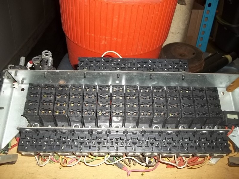 International 9600 Fuse Relay Block Assembly 2 1029 029743 *FREE SHIPPING*