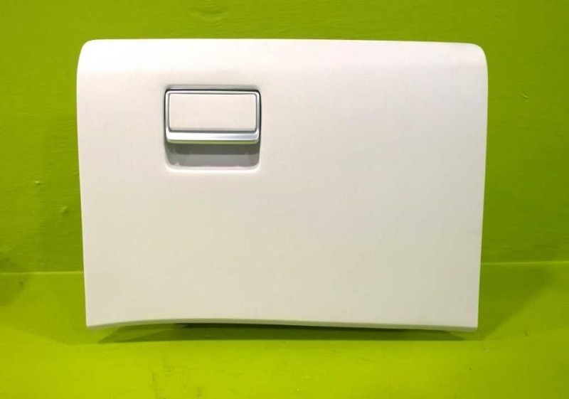 16 17 18 19 20 21 CX-9 GLOVE BOXCOLOR: PARCHMENT OEM 3476-52