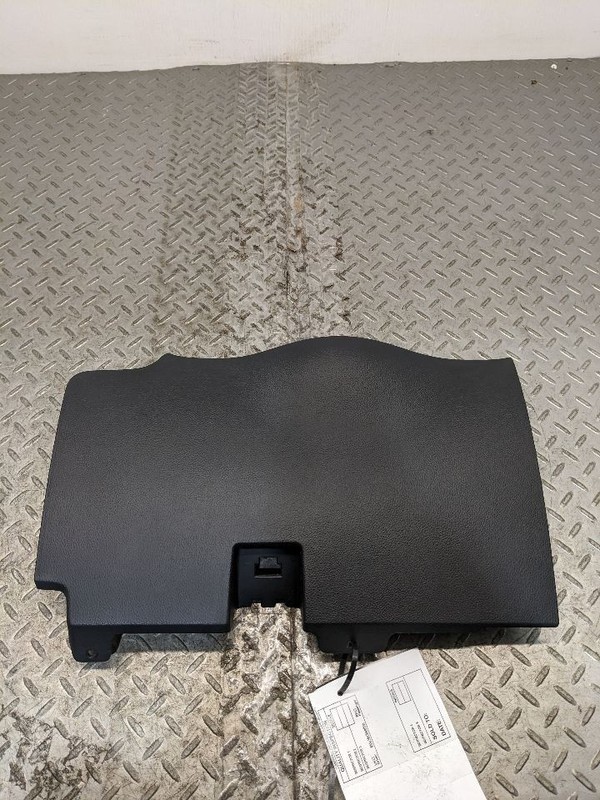 2014-2019 CHEVROLET SILVERADO 1500 LEFT LH KNEE KICK PANEL BLACK 1181944