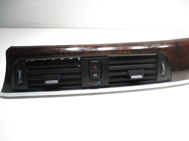 DASH CENTER VENTS WITH WOODGRAIN BAZEL FITS 2015 BMW 320i 38967