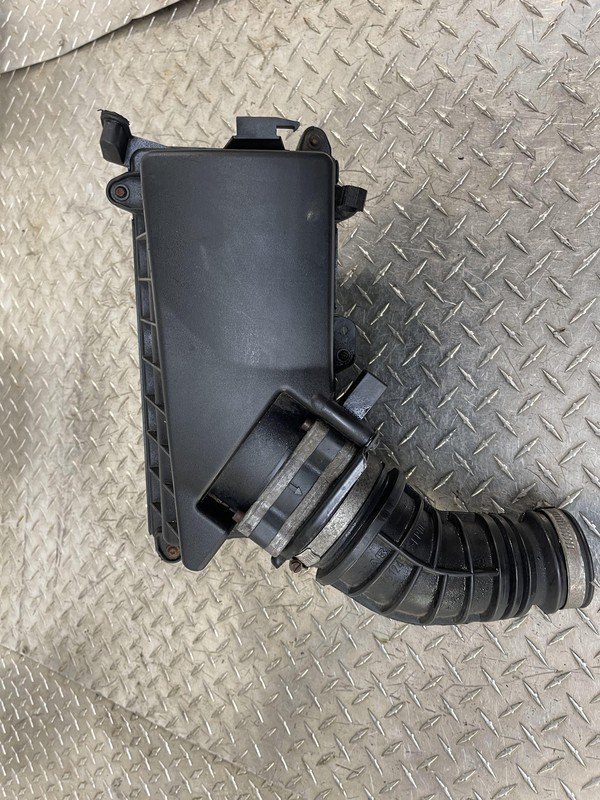 1999-2000 Saab 9-3 Convertible 2.0T Air Cleaner Box Assembly Tested Oem