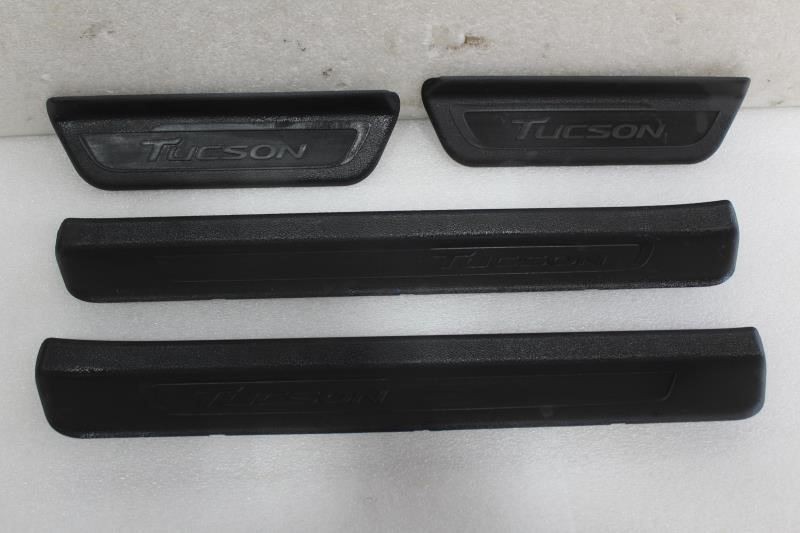 2016 2017 2018 HYUNDAI TUCSON FRONT REAR DOOR SILL SCUFF PLATE TRIMS 4 PIECE TGG