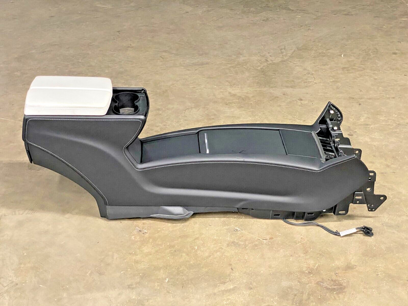 ⭐2016-2020 TESLA MODEL S CENTER CONSOLE STORAGE COMPARTMENT WHITE OEM LOT2387