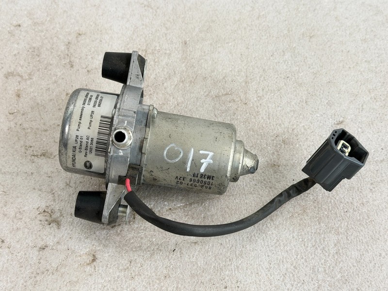 2008-2016 HYUNDAI Genesis Coupe Vacuum Pump w Bracket 59200-2M000 OEM