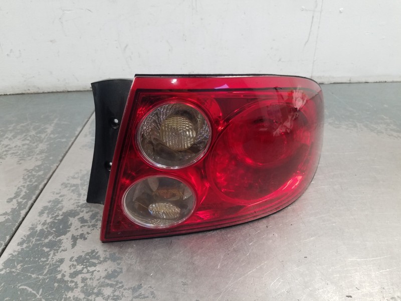 2005 Pontiac GTO Right Passenger Tail Light - * #2371 S1