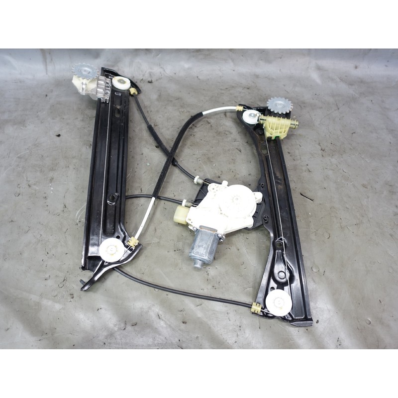 14-18 BMW F36 4-Series Gran Coupe Right Front Passen Window Regulator Lifter OEM