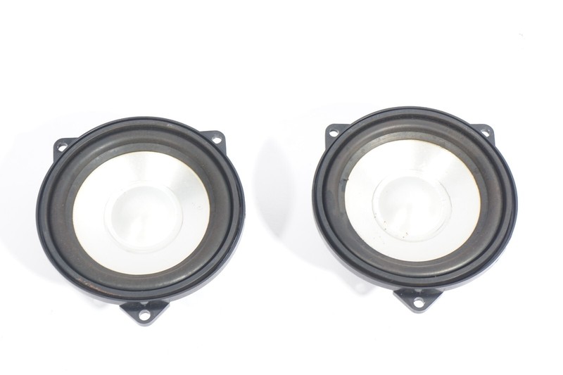 06-09 RANGE ROVER REAR LEFT AND RIGHT PILLAR TRIM COVER SOUND SPEAKER SET OEM