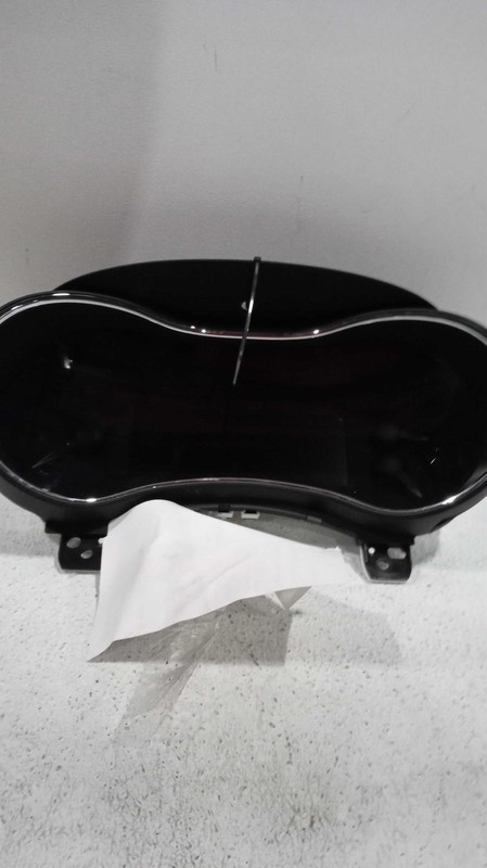 2015 Dodge Durango Speedometer Gauge OEM 68248454AB 131K Miles Used