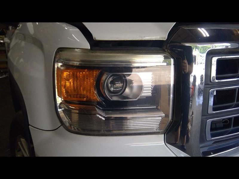 Passenger Headlight Without LED Accents Fits 14-15 SIERRA 1500 PICKUP 1624233