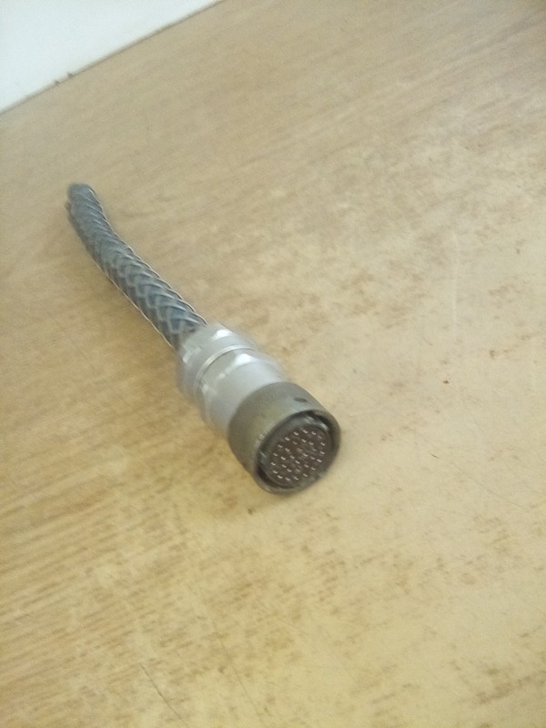 Burndy L18JF532S6NA 32 Socket Connector Female W/CO-5016-12