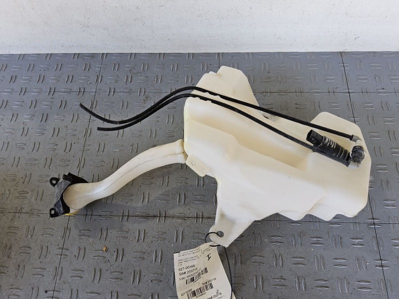 Wash Reservoir Fits 13-18 C-MAX 3494041